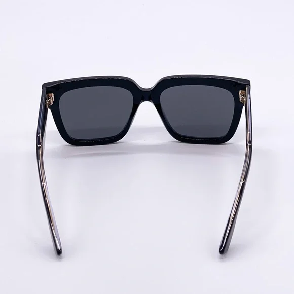 NEW GUCCI GG1084S 001 UNISEX NEW COLLECTION GUCCI SUNGLASSES - Picture 9 of 12